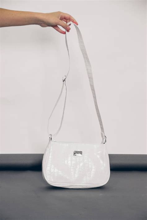 bolsa baguete branca